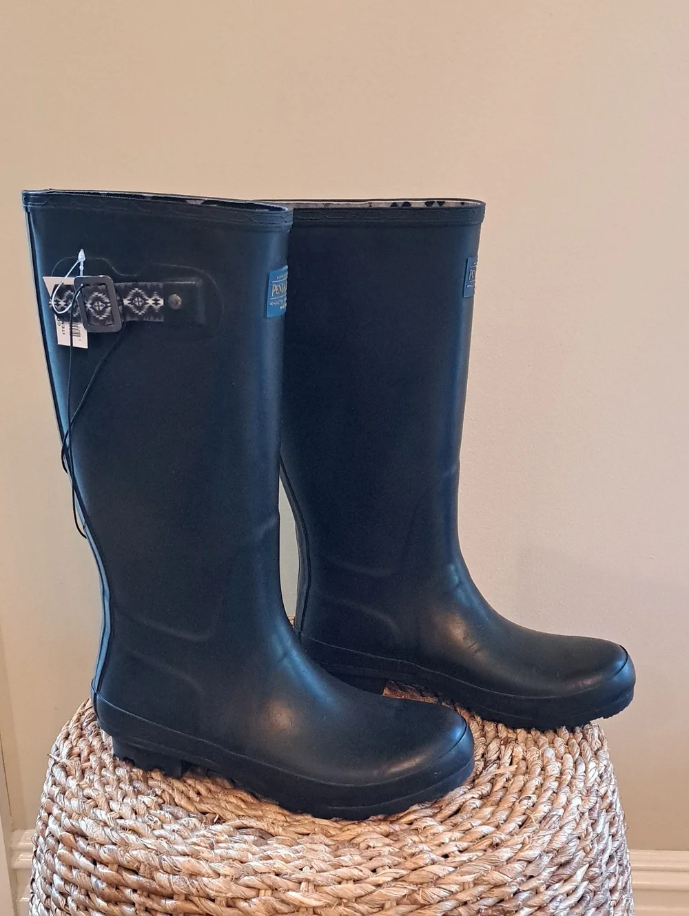 NWT Pendelton Womens Classic Matte Black Rubber Wellie Tall Rain/Outdoor Boots 8